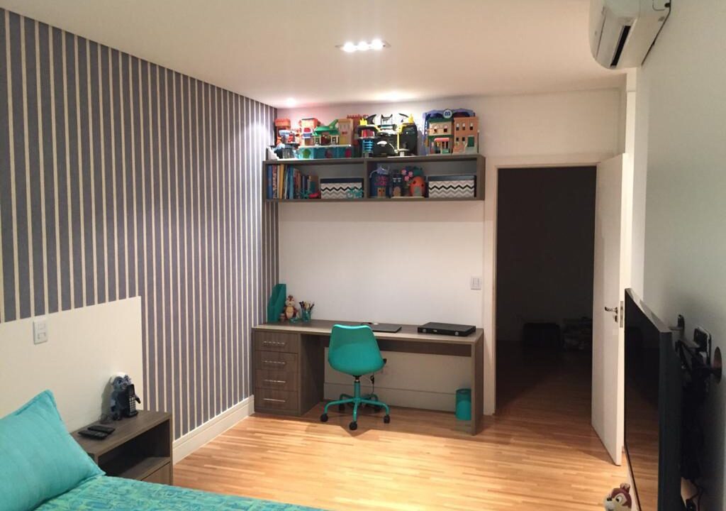 PHOTO-2025-08-01-15-17-541