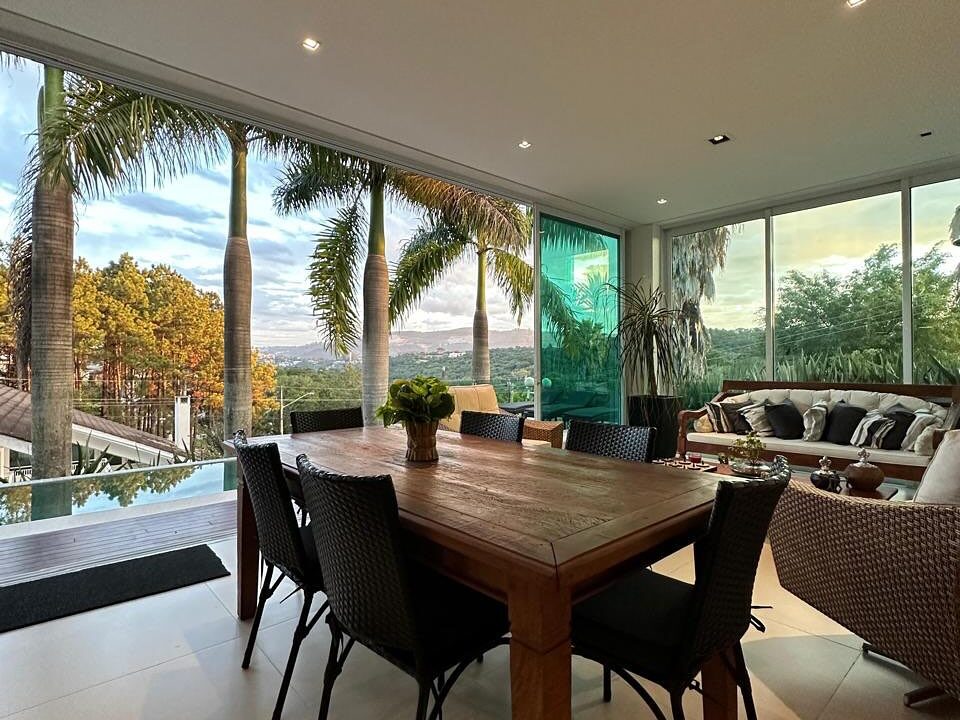 Exclusividade e sofisticação no Residencial Alphaville 11! ✨🏡Apresentamos esta incrível residên(2)