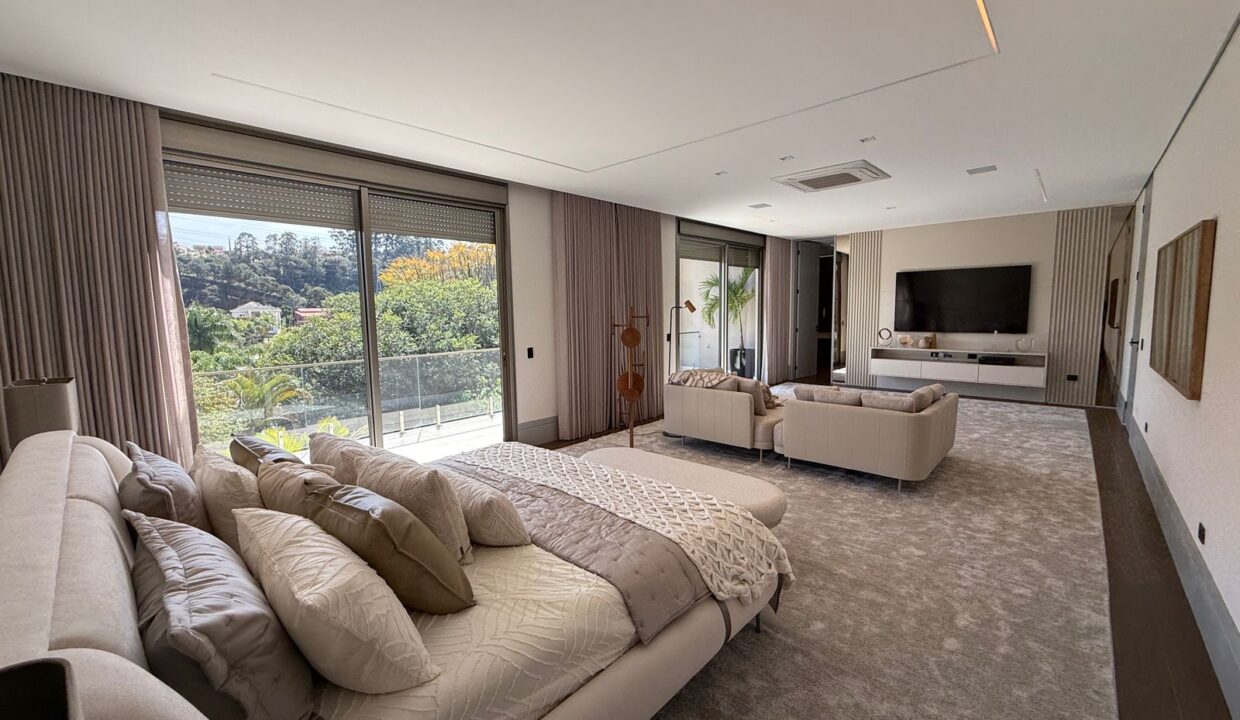 4755c535-b1db-459b-93e3-c4e4e5b7994f