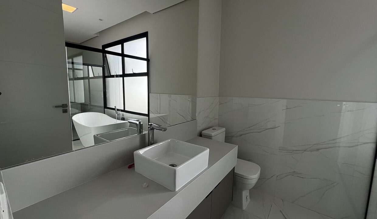 PHOTO-2025-08-04-21-06-56(15)