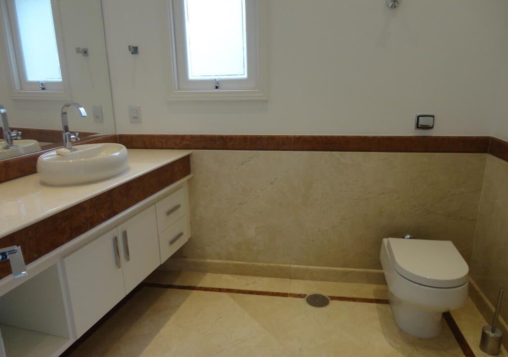 PHOTO-2025-10-11-17-50-04(4)