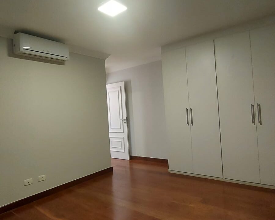 PHOTO-2025-10-14-19-38-40(4)