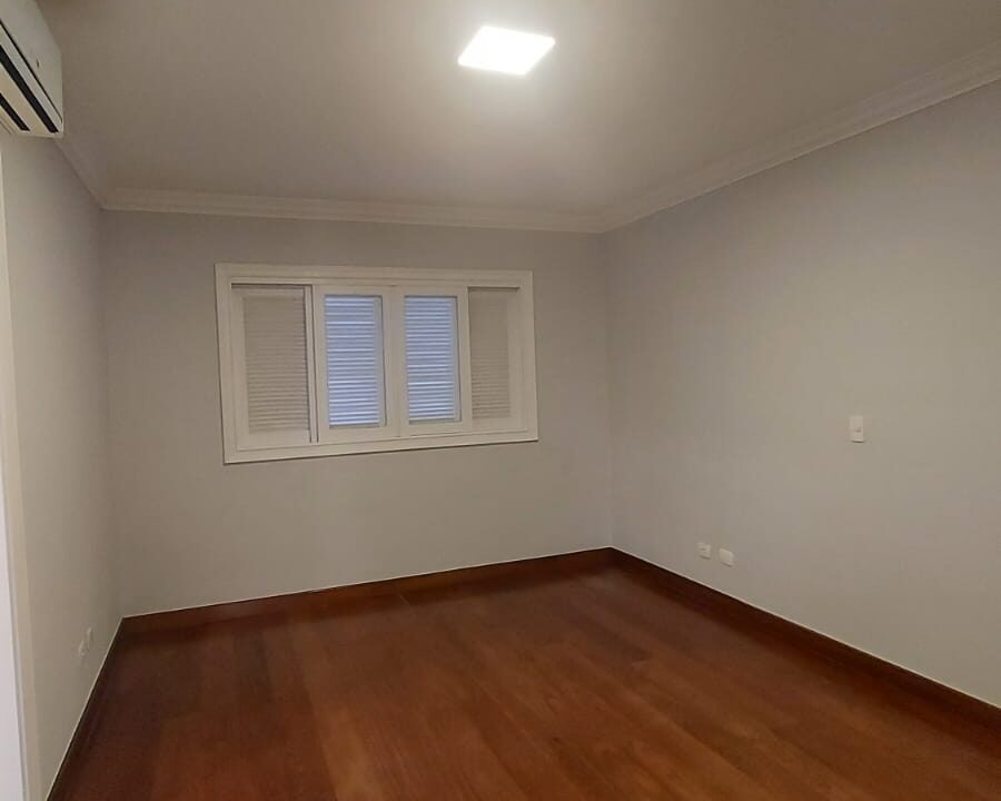 PHOTO-2025-10-14-19-38-43