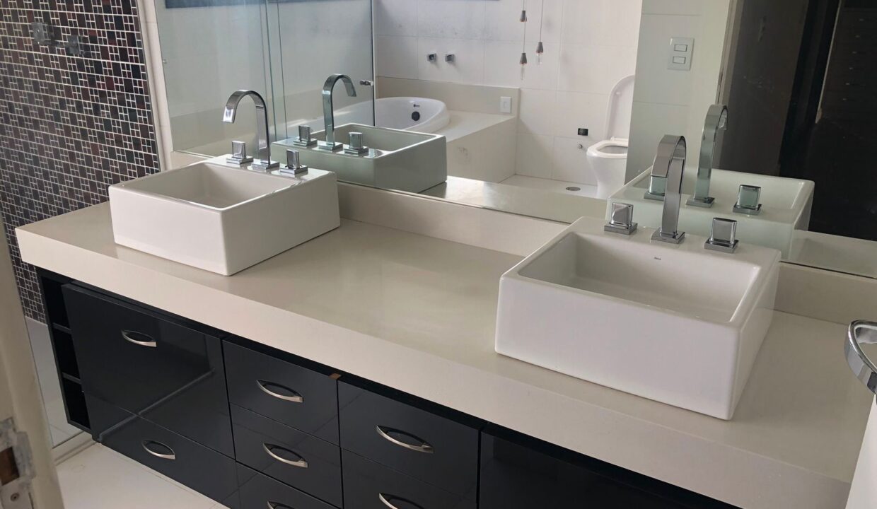 PHOTO-2025-10-16-18-15-45(1)