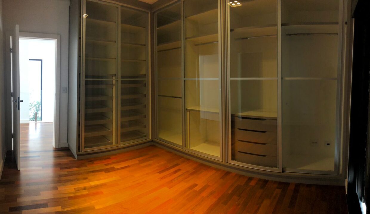 PHOTO-2025-10-16-18-15-45(3)