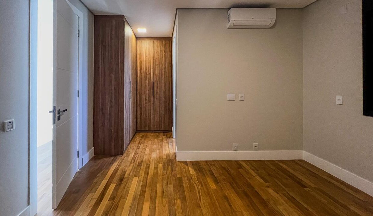 PHOTO-2025-10-17-21-20-28(16)