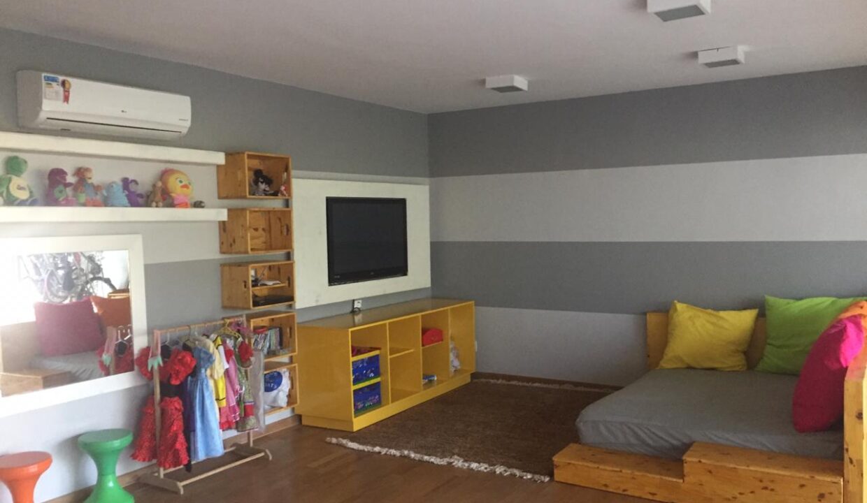 PHOTO-2025-10-18-14-35-15(5)