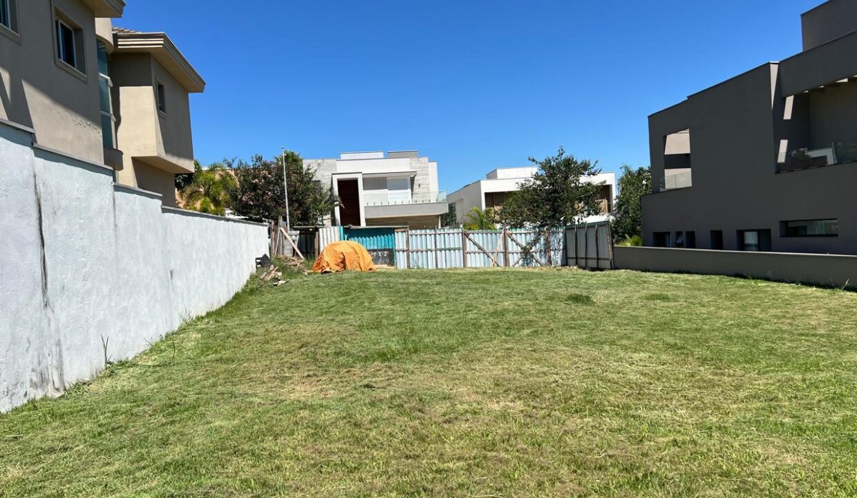 PHOTO-2025-10-20-18-05-04(3)