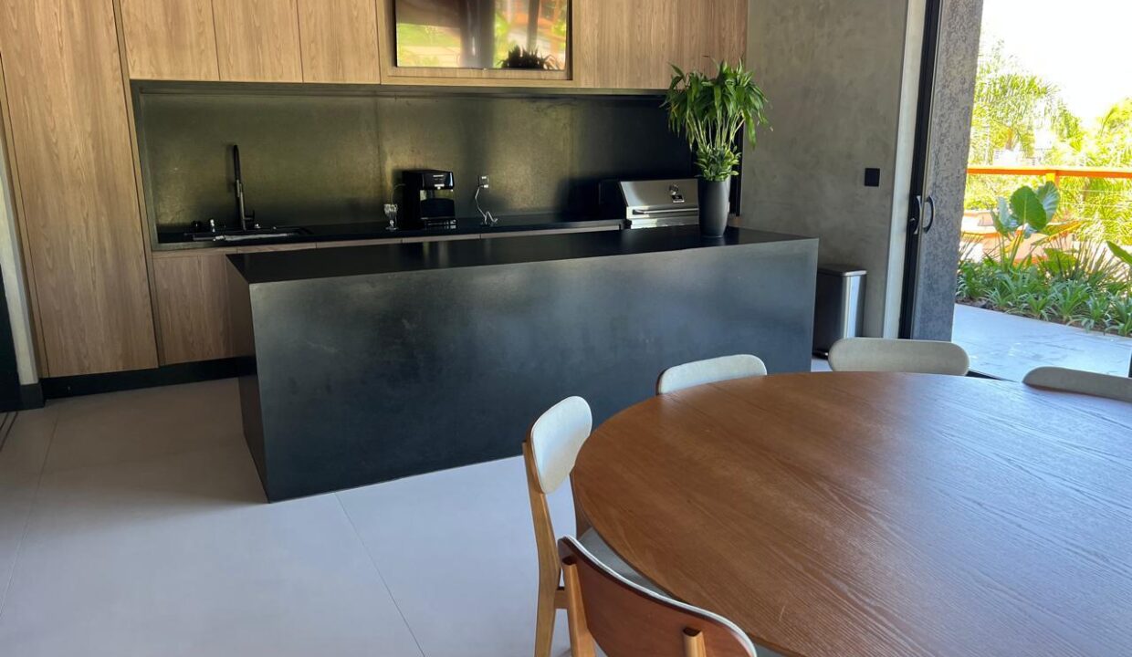 PHOTO-2025-10-20-18-05-05(1)