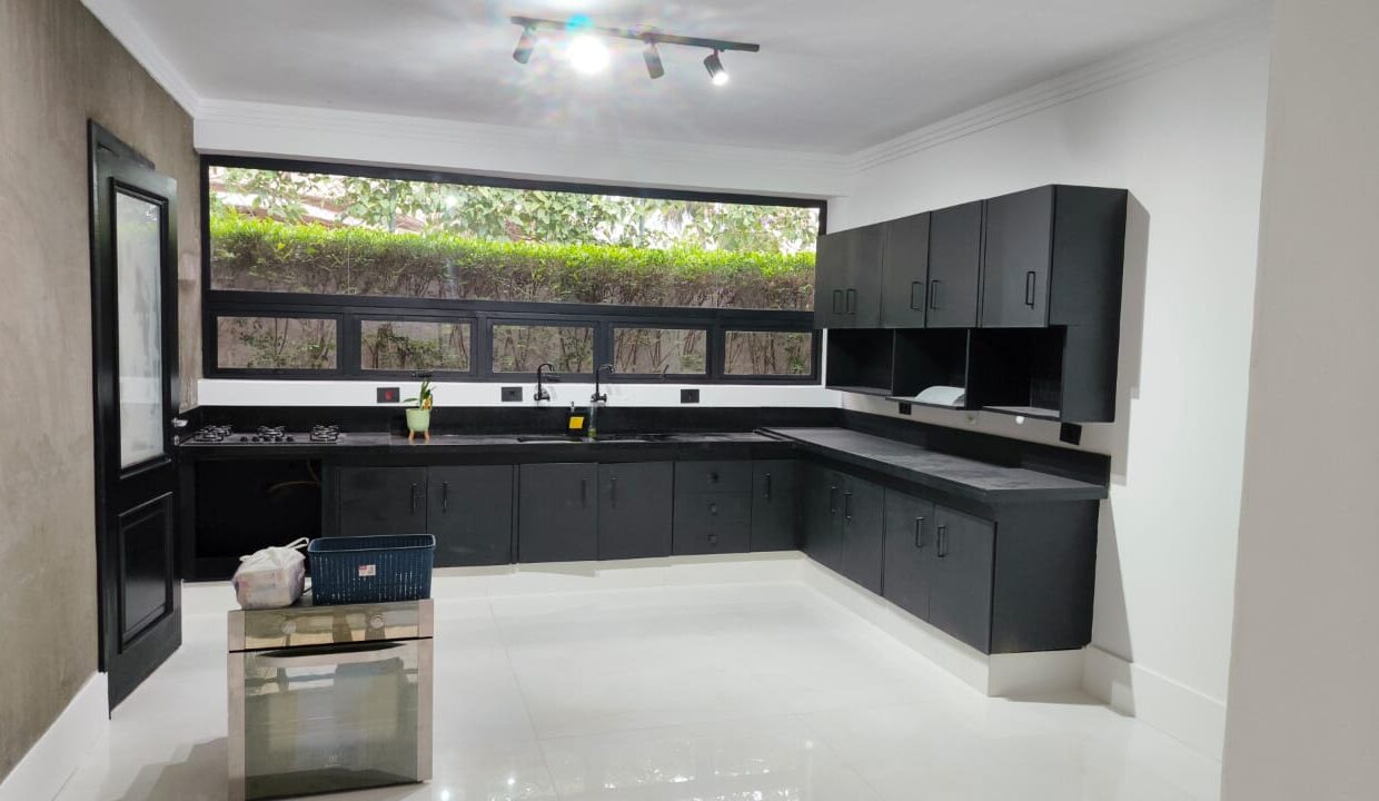 PHOTO-2025-10-20-21-07-35(2)