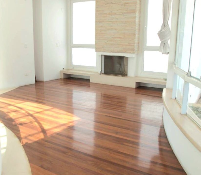 PHOTO-2025-10-21-07-36-41(4)