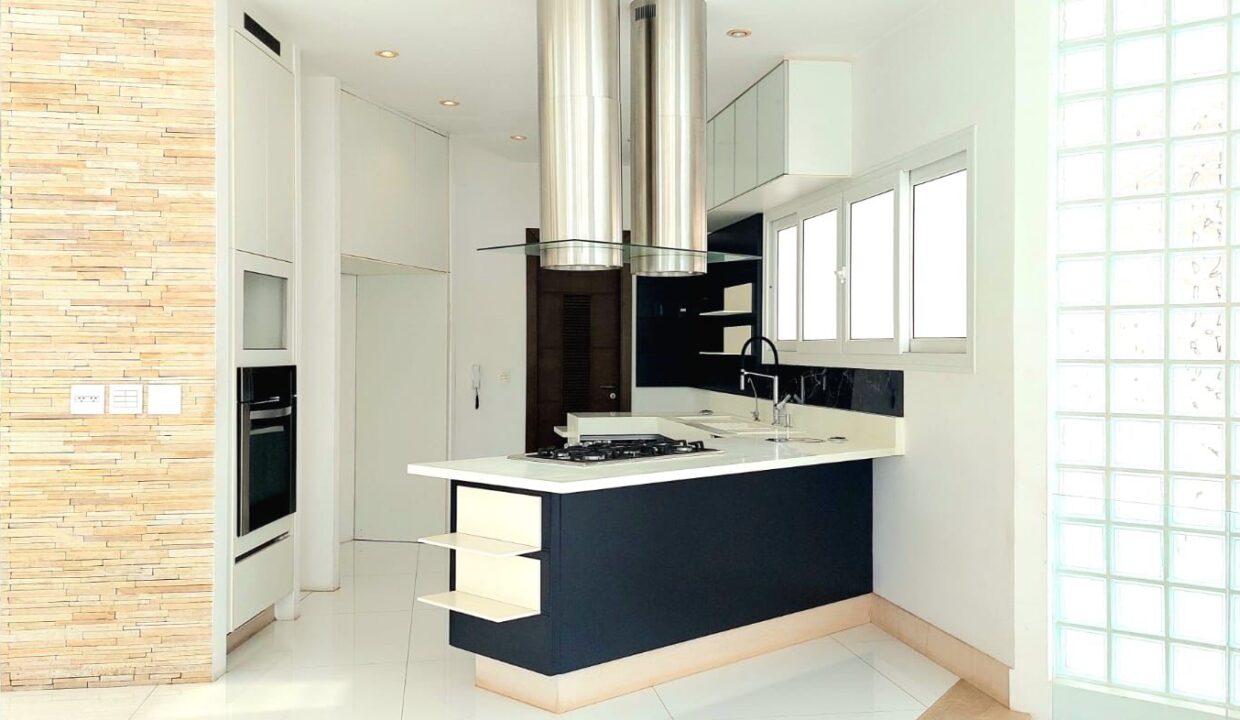 PHOTO-2025-10-21-07-36-42(5)