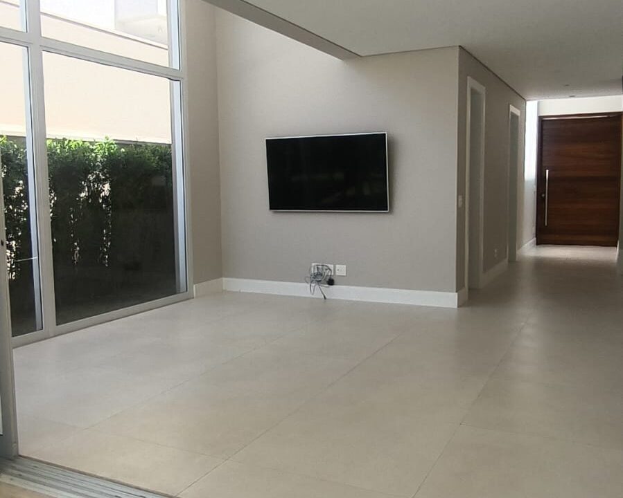 PHOTO-2025-10-27-20-50-00(1)