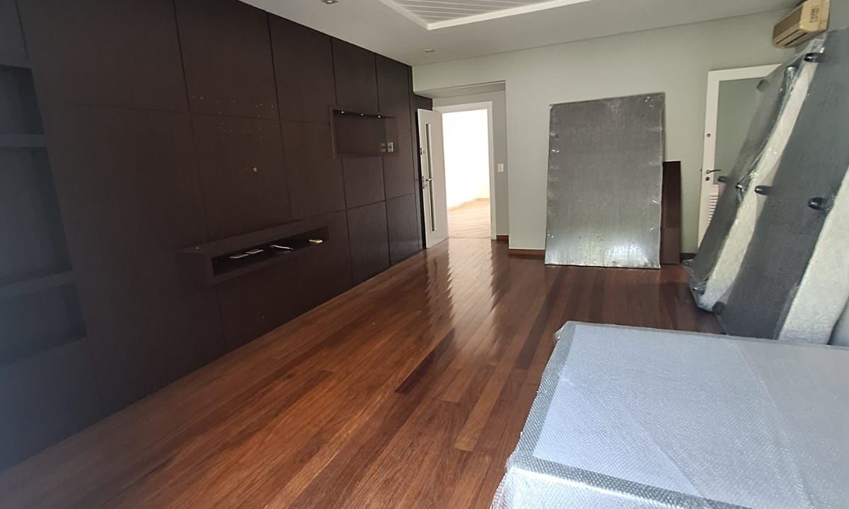 PHOTO-2025-10-28-21-15-12(1)