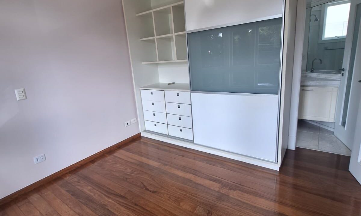 PHOTO-2025-10-28-21-15-12(12)