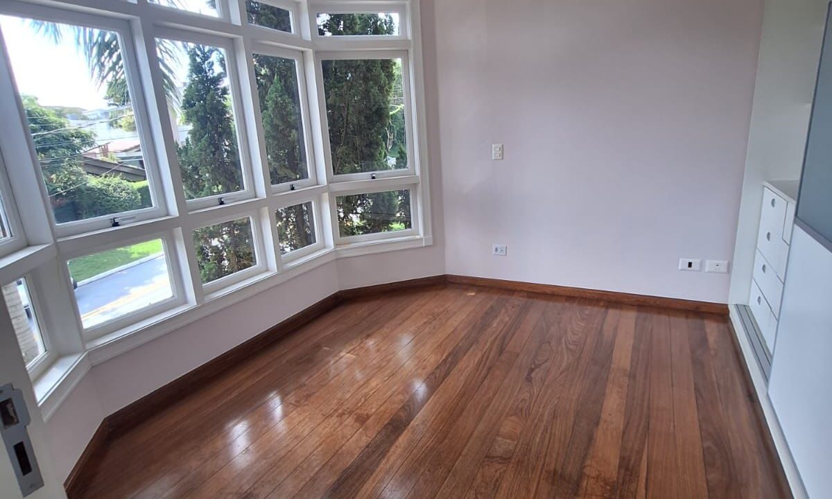 PHOTO-2025-10-28-21-15-12(5)