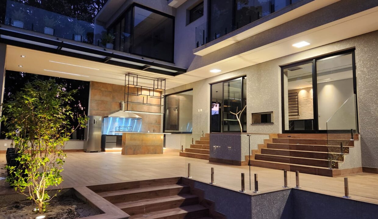 PHOTO-2025-11-04-10-31-42