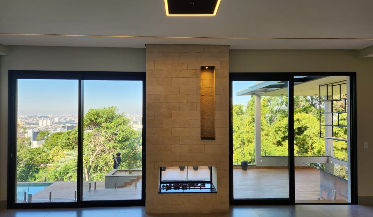 PHOTO-2025-11-04-10-31-42(1)