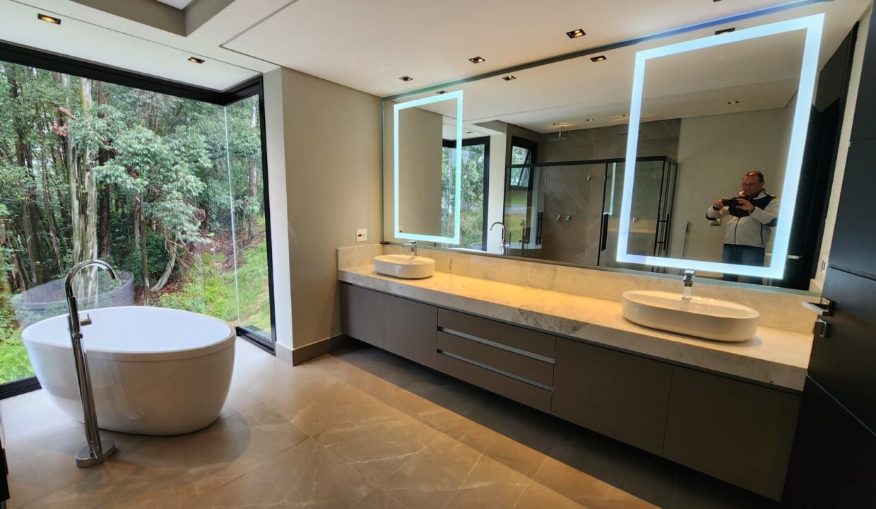 PHOTO-2025-11-04-10-31-44(1)