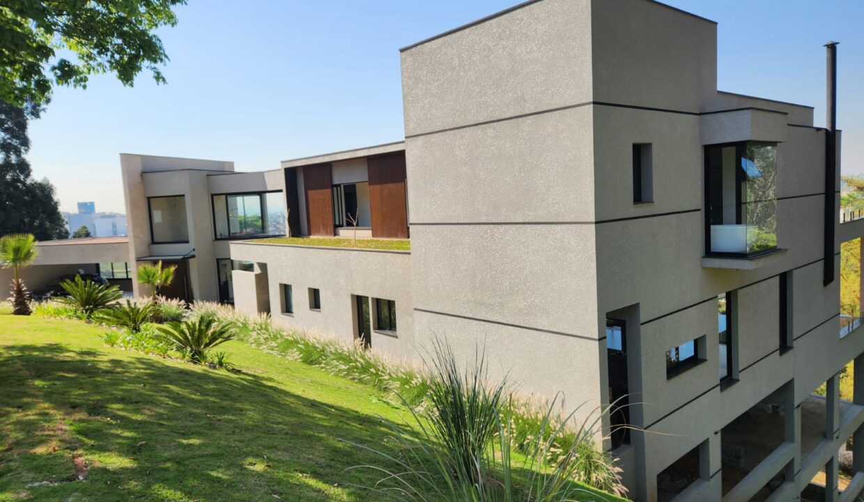 PHOTO-2025-11-04-10-31-45