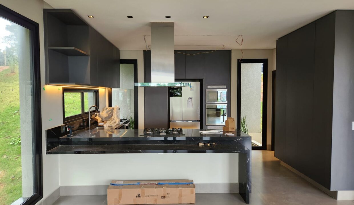 PHOTO-2025-11-04-10-31-48