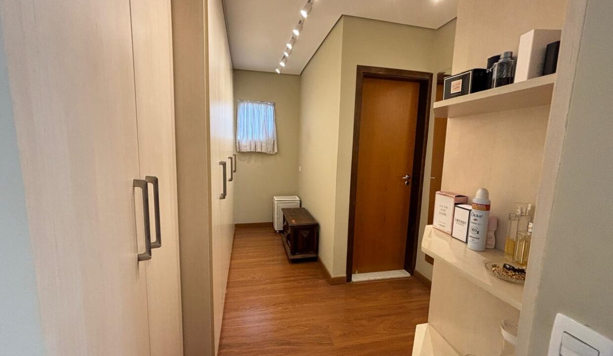 PHOTO-2025-11-09-15-45-18(21)