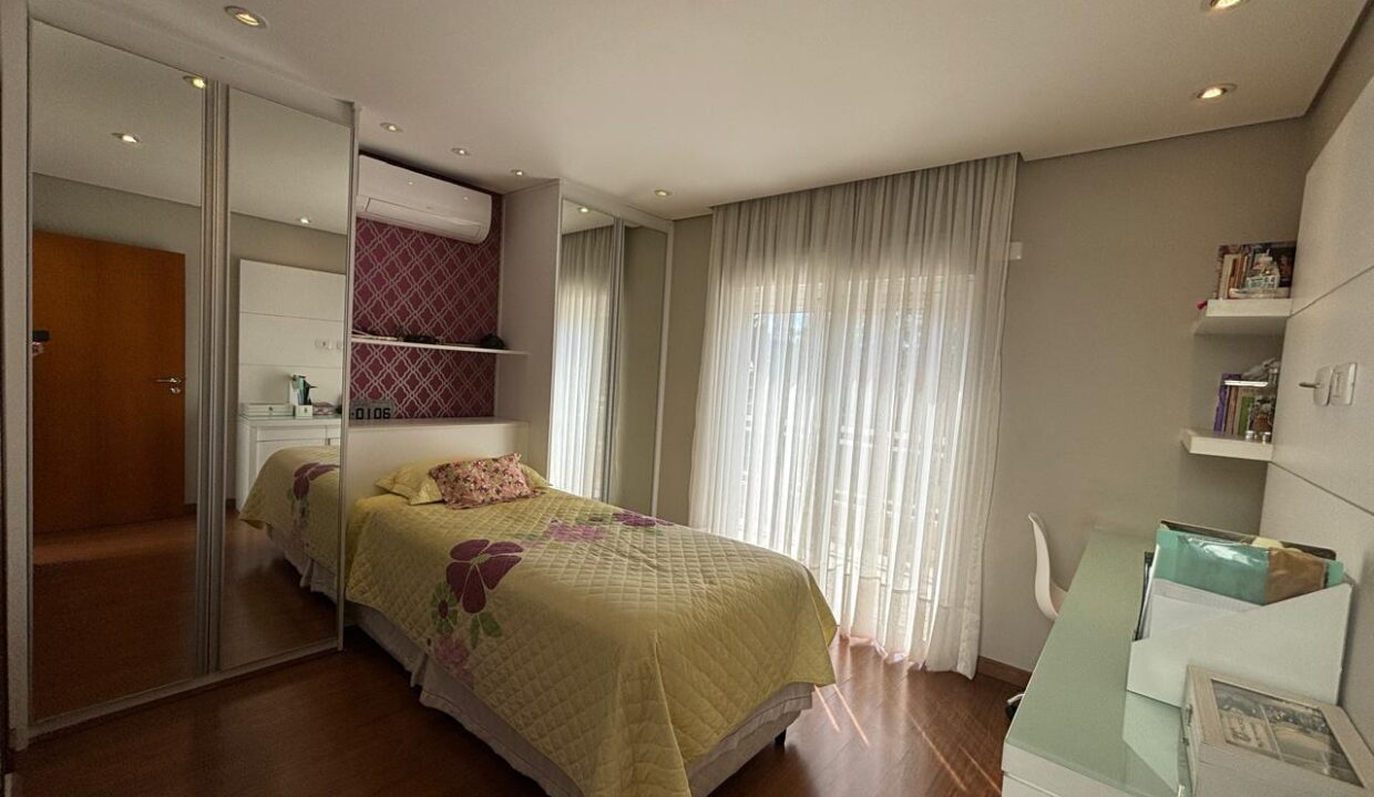 PHOTO-2025-11-09-15-45-18(22)