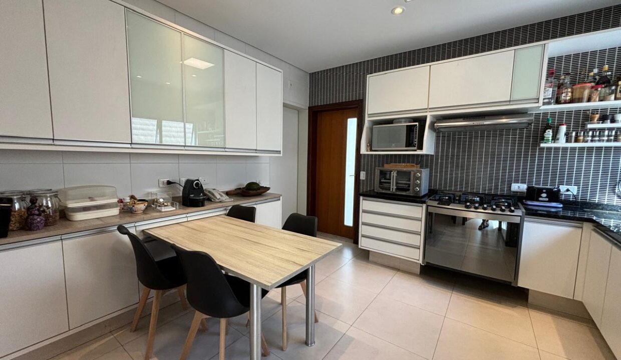 PHOTO-2025-11-09-15-45-18(30)