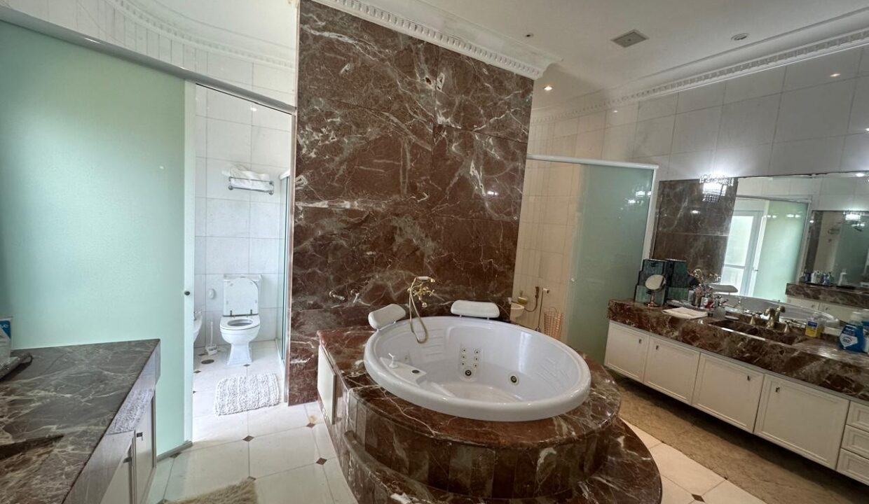 PHOTO-2025-11-09-16-44-44(2)