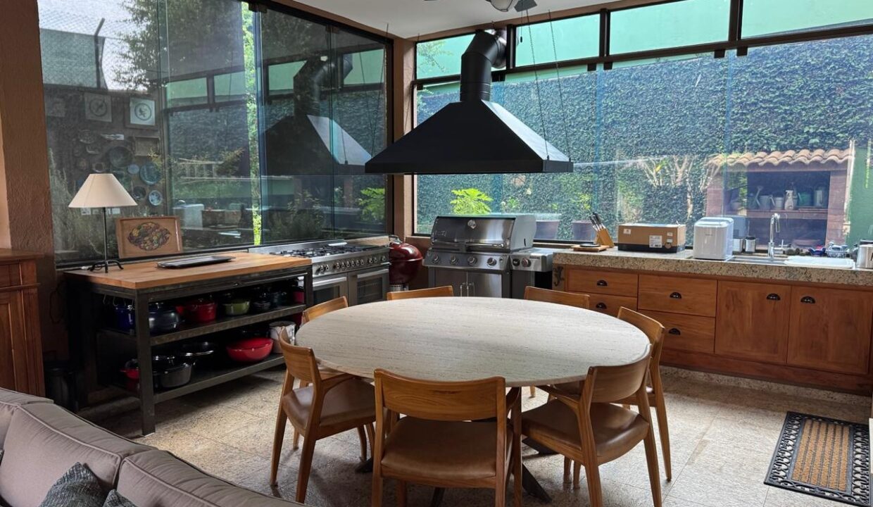 PHOTO-2025-11-18-20-33-53(14)