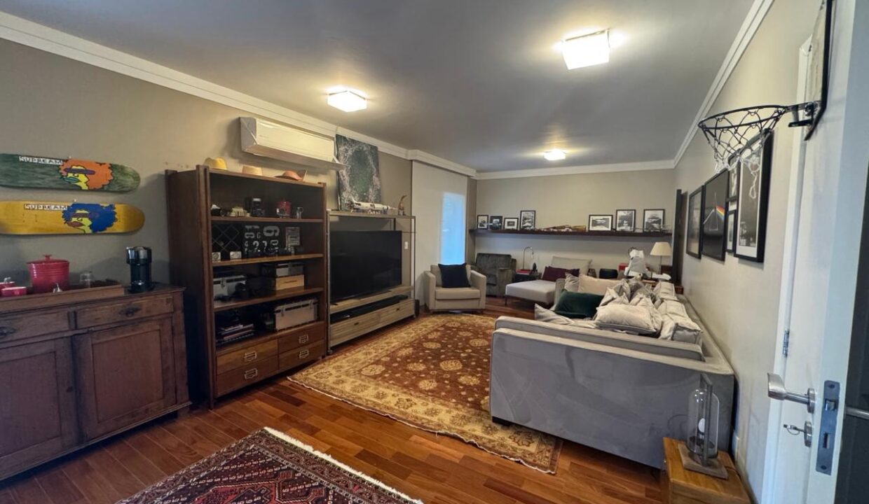 PHOTO-2025-11-18-20-33-53(27)