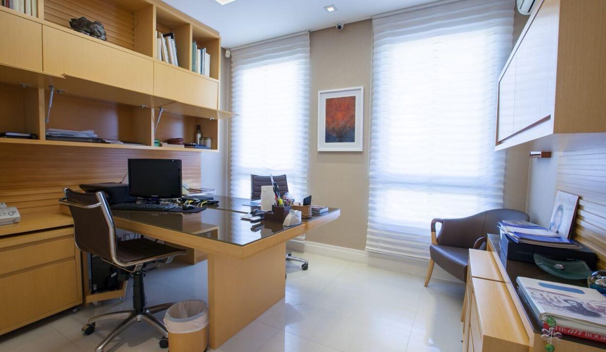 PHOTO-2025-11-29-20-11-12(2)