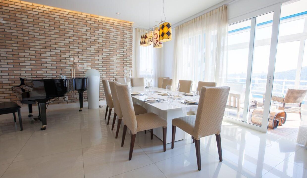 PHOTO-2025-11-29-20-11-12(26)