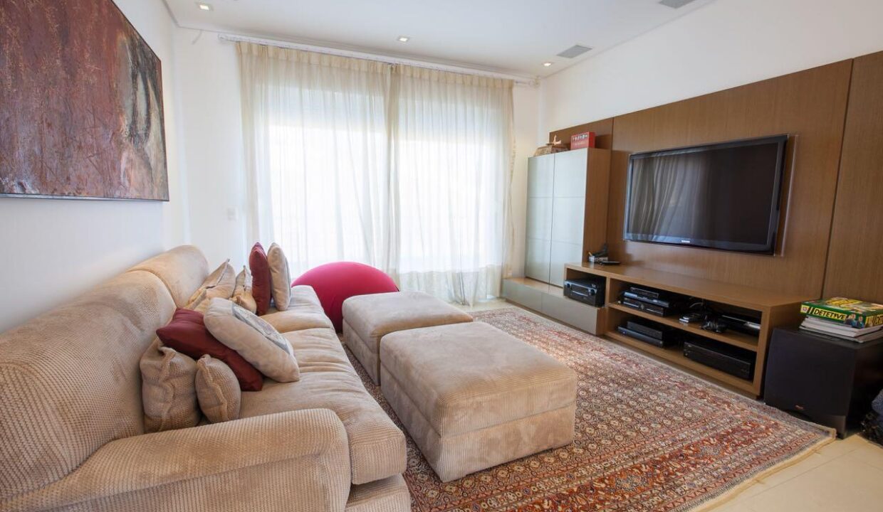 PHOTO-2025-11-29-20-11-12(37)