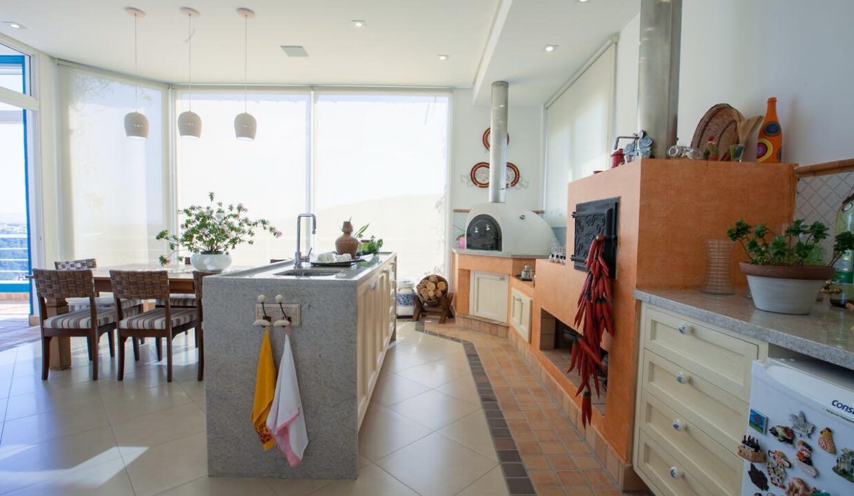 PHOTO-2025-11-29-20-11-12(40)