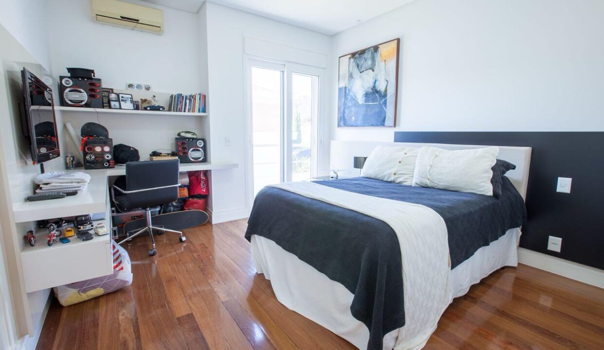 PHOTO-2025-11-29-20-11-12(41)