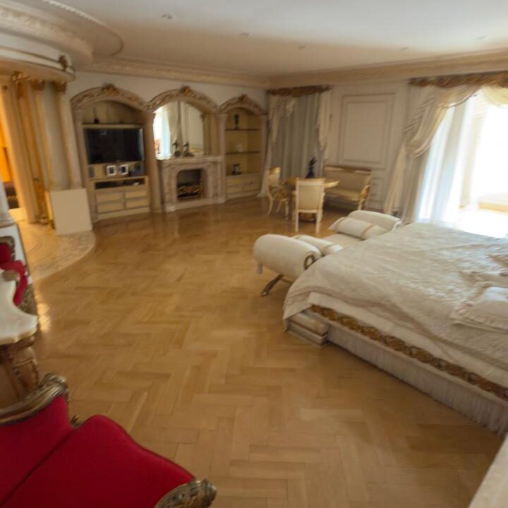 PHOTO-2025-12-07-20-39-15(13)