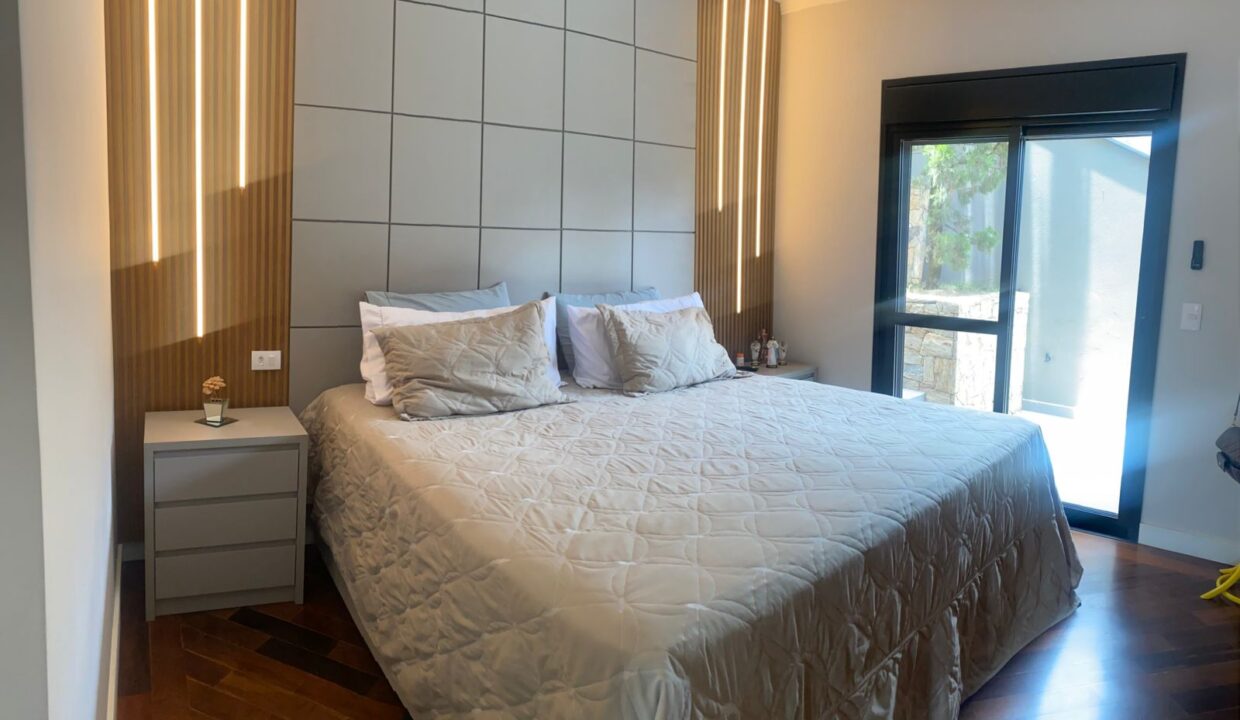 PHOTO-2025-12-07-20-43-28(14)