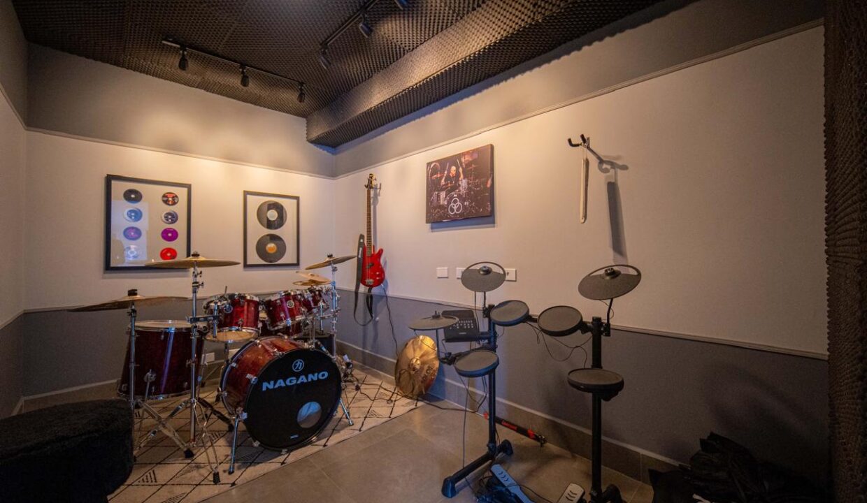 PHOTO-2025-12-09-22-42-08(20)