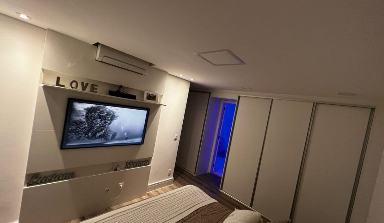 PHOTO-2025-12-11-20-31-23