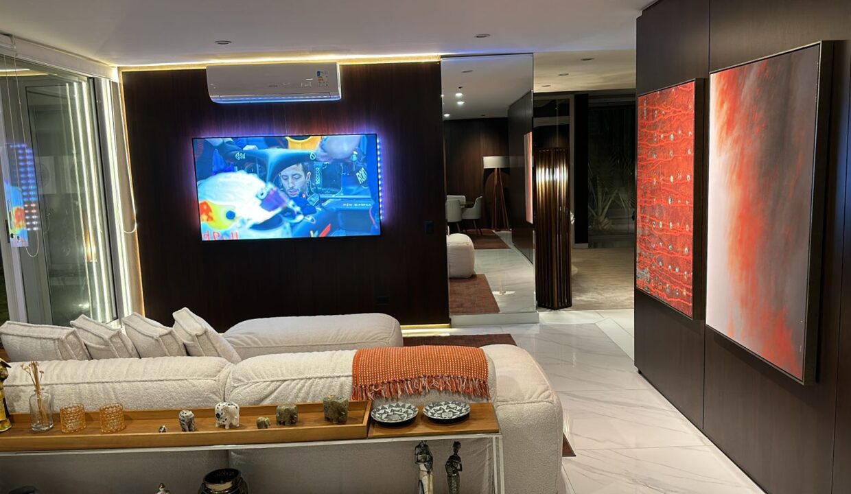 WhatsApp Image 2026-02-04 at 12.04.58 (1)